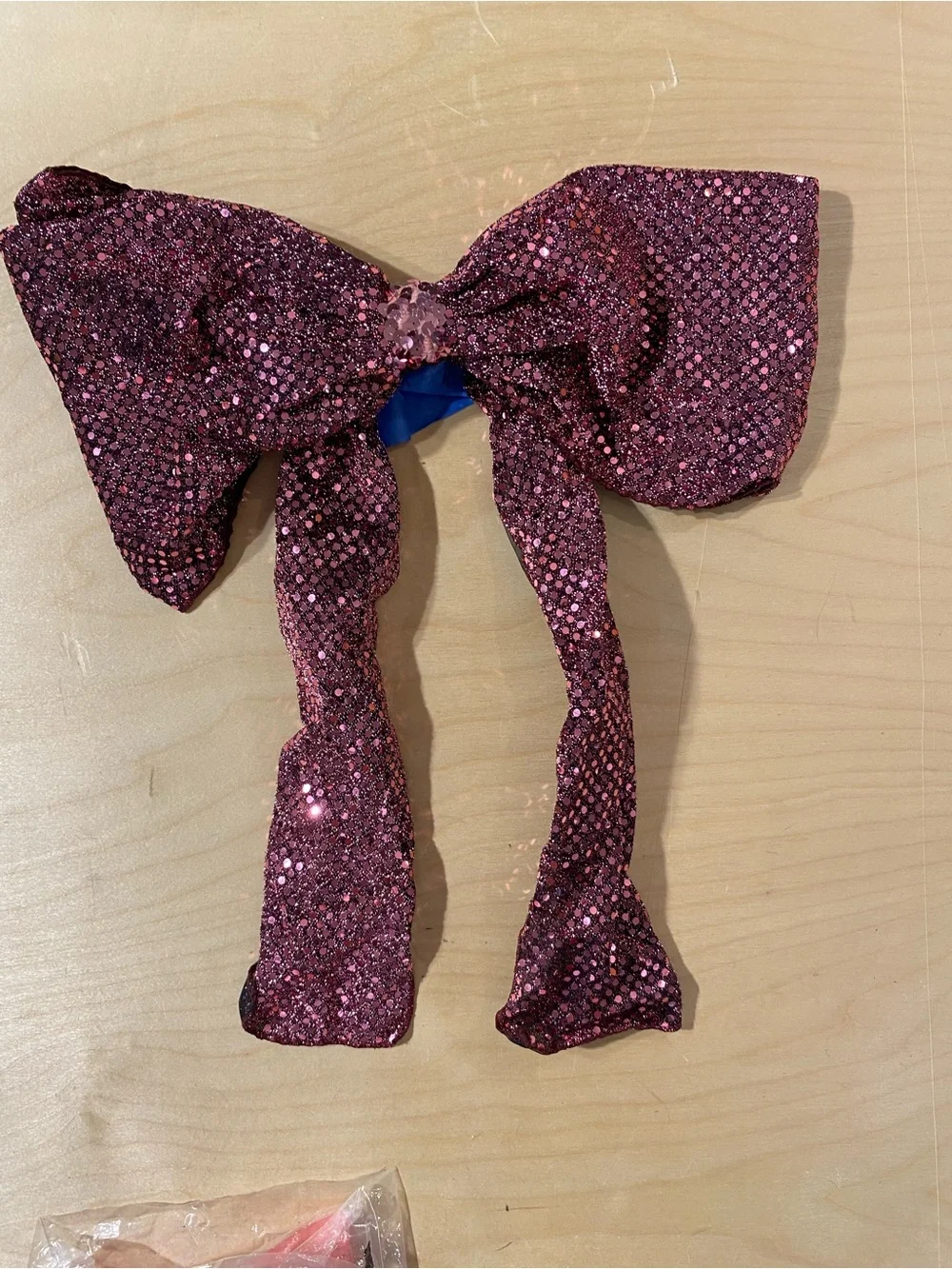 The Applause Sparkling Magenta Sequin Bow Costume Attachment Large (SE)